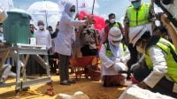 Peletakan batu pertama MYZE Hotel oleh Bupati dan Wabup Sumenep.