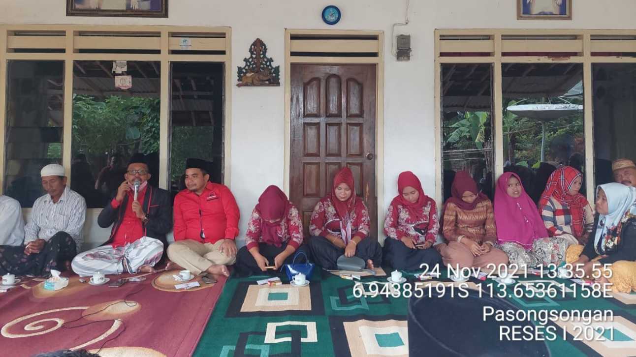 Anggota DPRD Sumenep dari Fraksi PDI Perjuangan, H. Zainal Arifin saat menyerap aspirasi masyarakat di Kecamatan Pasongsongan (foto: Ist.).