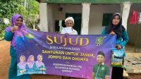 Penyaluran Santunan untuk Janda, Jompo, dan Duafa oleh PAC PKB Dungkek bersama Perempuan Bangsa.