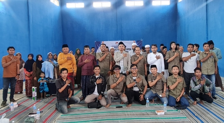 Foto bersama sosialisasi Pilkada 2024 kepada petani.