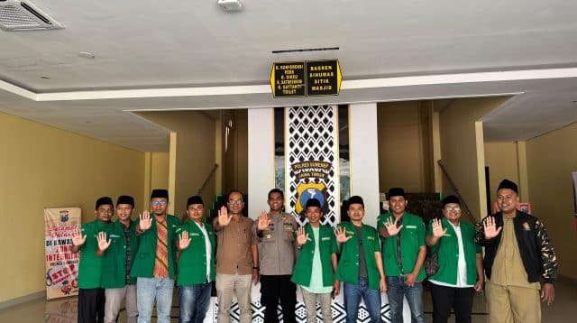 Satgas Baanar PC GP Ansor Sumenep saat silaturrahmi ke Mapolres Sumenep.