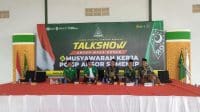 3 Narasumber saat menyampaiakan materi di Talkshow PC GP Ansor Sumenep.