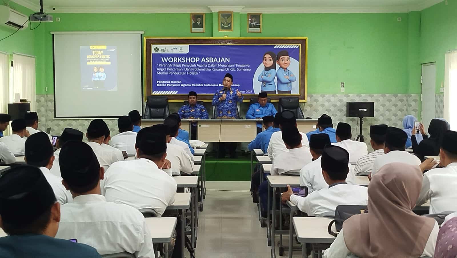 Suasana Workshop Nasional yang digelar IPARI dan Kemenag Sumenep.