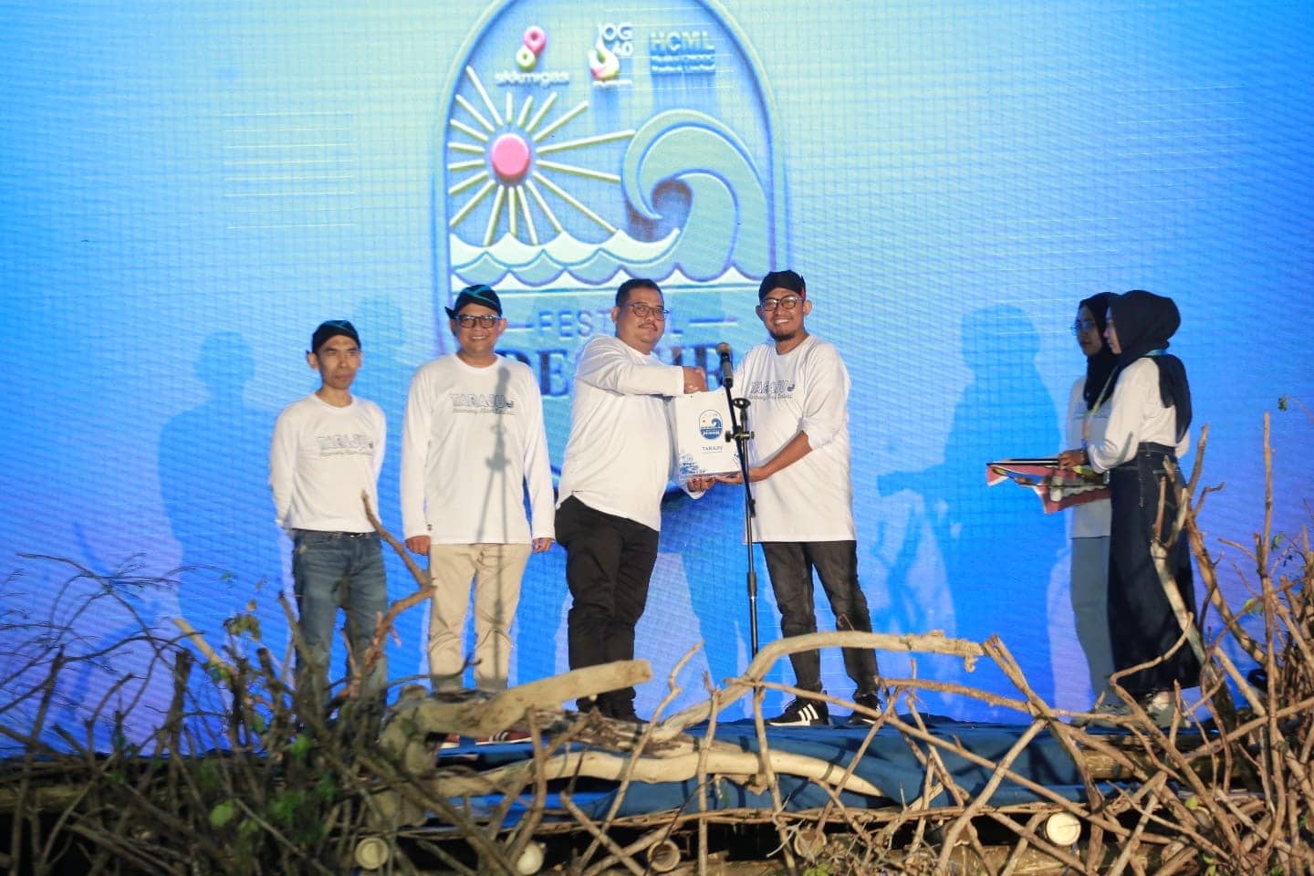 Bupati Fauzi bersama Jajaran Petinggi HCML saat Membuka Festival Pesisir 3 tahun 2024 lalu.